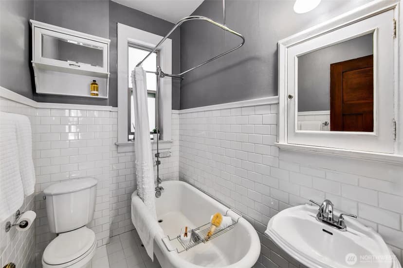 Property photo for 125 Warren Avenue N #j, Seattle photo 21