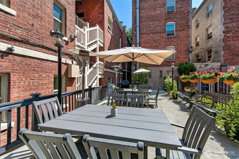 Property photo for 125 Warren Avenue N #j, Seattle photo 22