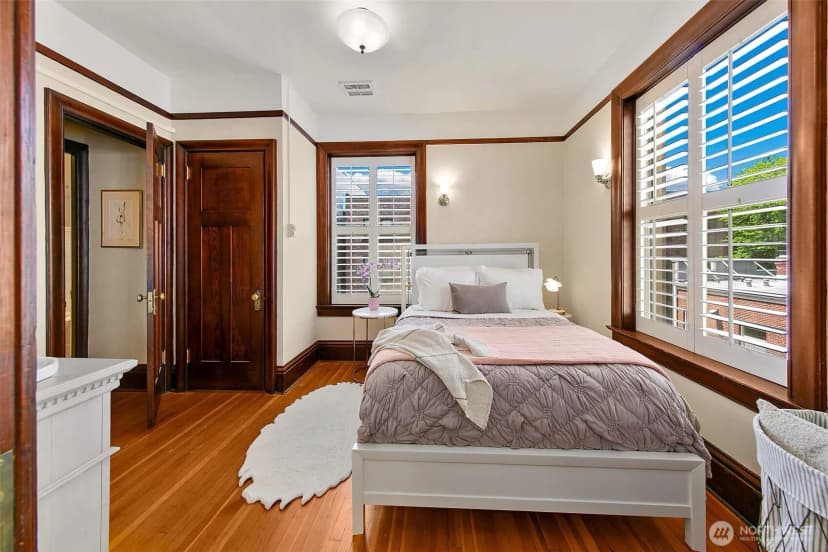 Property photo for 125 Warren Avenue N #j, Seattle photo 15