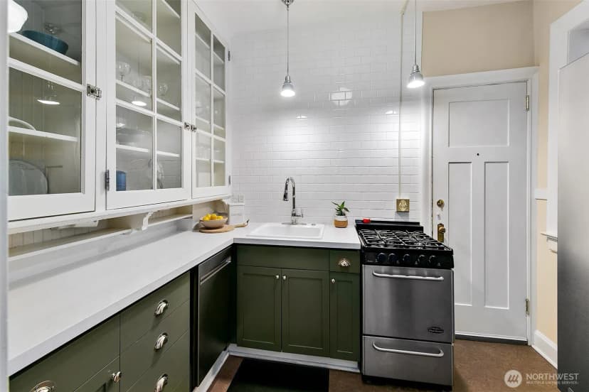 Property photo for 125 Warren Avenue N #j, Seattle photo 11