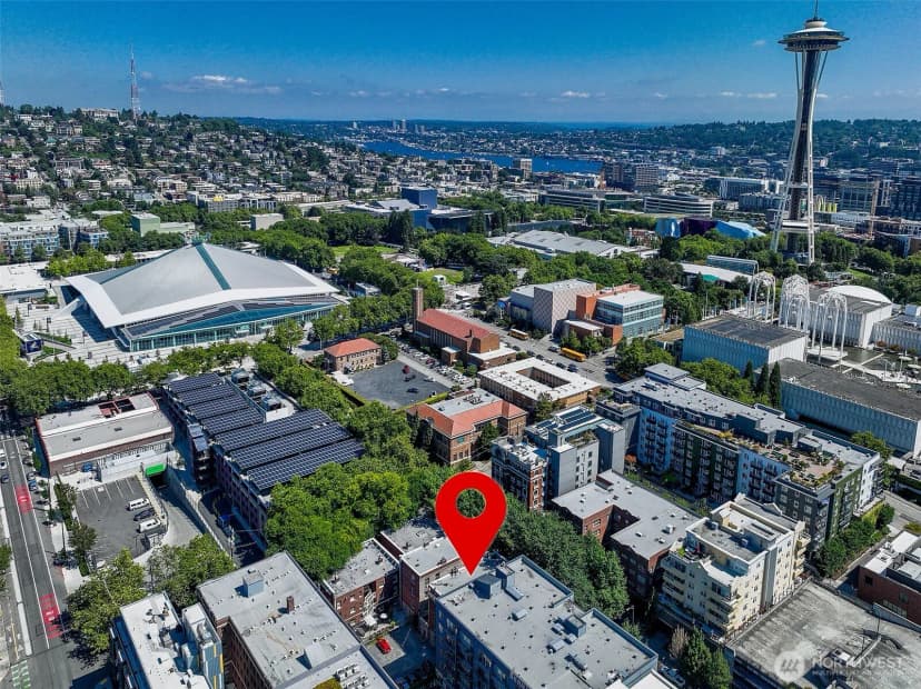 Property photo for 125 Warren Avenue N #j, Seattle photo 32