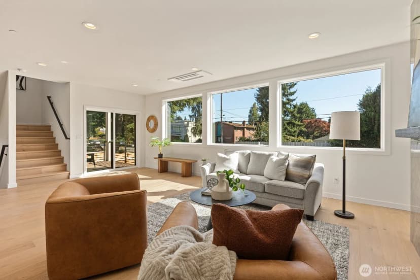 Property photo for 3312 W Dravus Street, Seattle photo 12