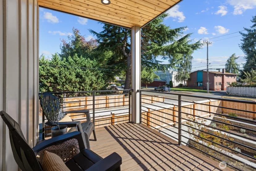Property photo for 3312 W Dravus Street, Seattle photo 13