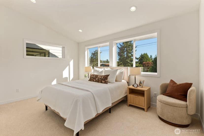 Property photo for 3314 W Dravus Street, Seattle photo 15