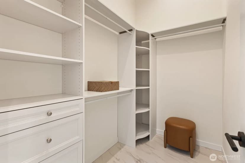 Property photo for 3314 W Dravus Street, Seattle photo 19