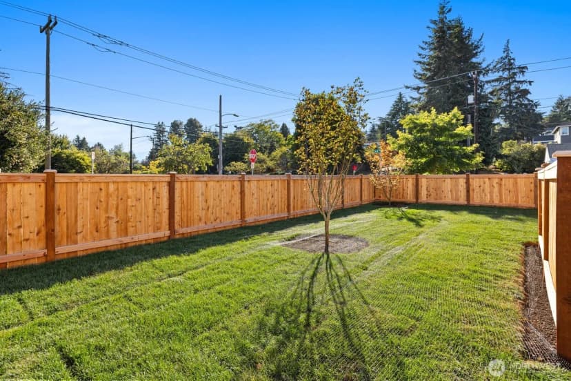 Property photo for 3314 W Dravus Street, Seattle photo 25