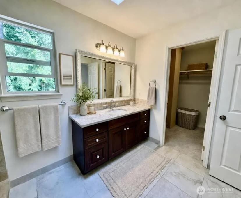 Property photo for 15944 Ne Lemolo Shore Drive, Poulsbo photo 14