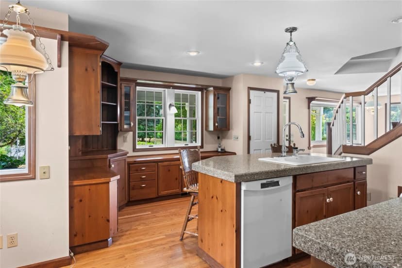 Property photo for 5106 112th Avenue Ct E, Edgewood photo 8