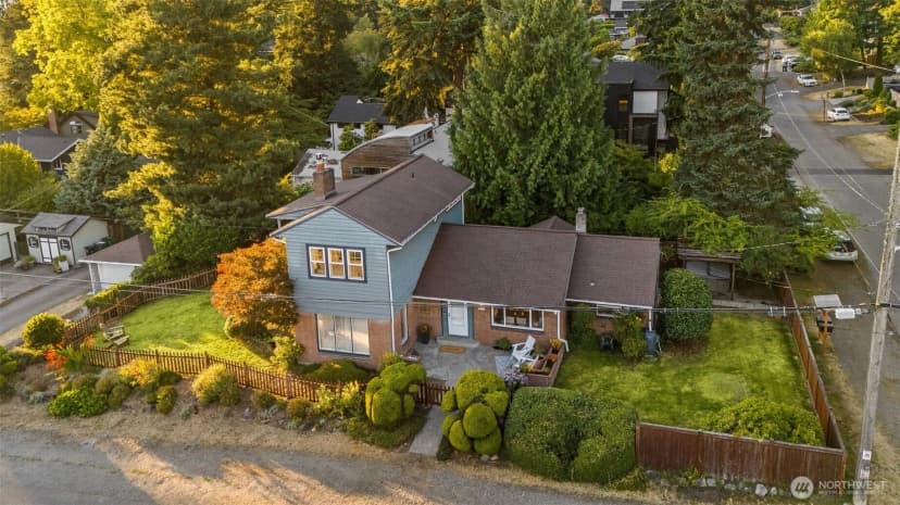 Property photo for 12703 4th Avenue Nw, Seattle photo 3