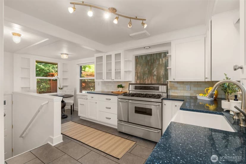 Property photo for 12703 4th Avenue Nw, Seattle photo 10