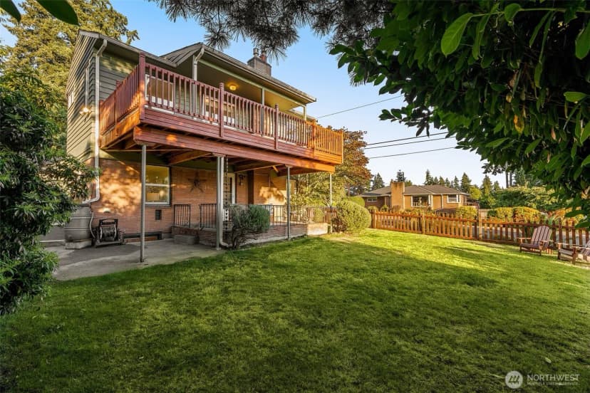 Property photo for 12703 4th Avenue Nw, Seattle photo 32