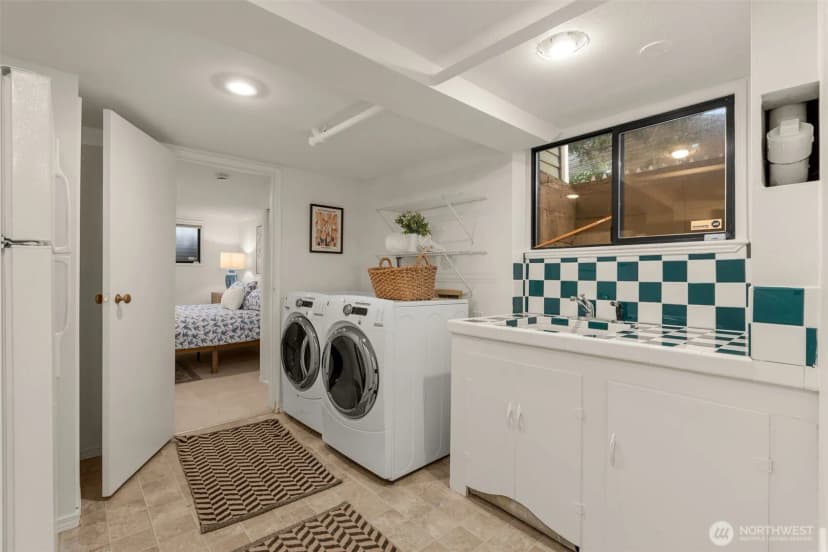 Property photo for 12703 4th Avenue Nw, Seattle photo 26