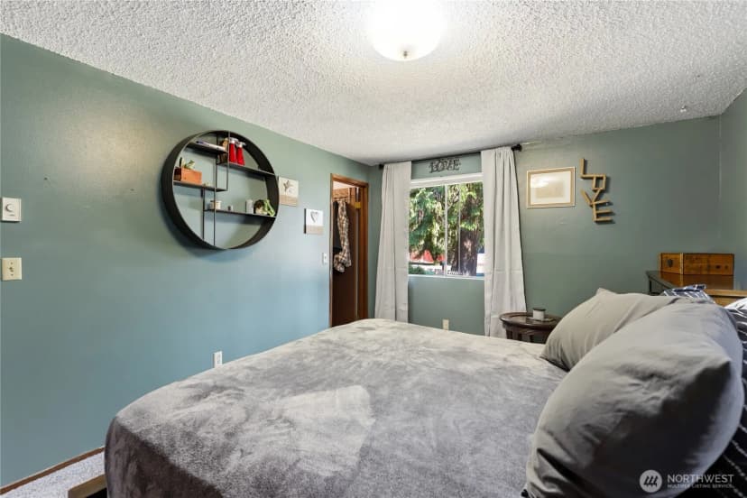 Property photo for 2422 Hennessy Lane, Port Angeles photo 15