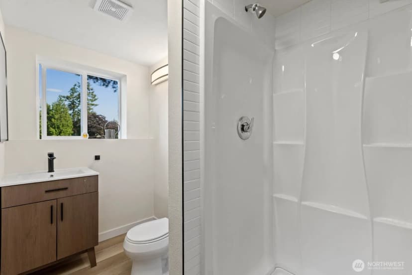 Property photo for 30420 2nd Avenue S, Federal Way photo 32