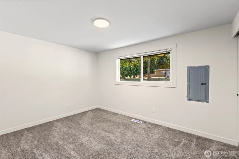 Property photo for 30420 2nd Avenue S, Federal Way photo 18