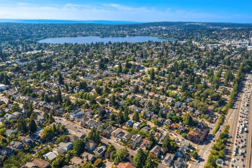 Property photo for 332 Ne 50th Street, Seattle photo 18