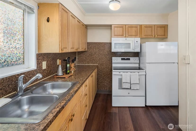 Property photo for 332 Ne 50th Street, Seattle photo 9