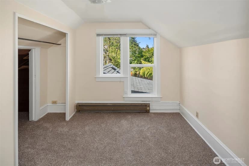 Property photo for 332 Ne 50th Street, Seattle photo 11