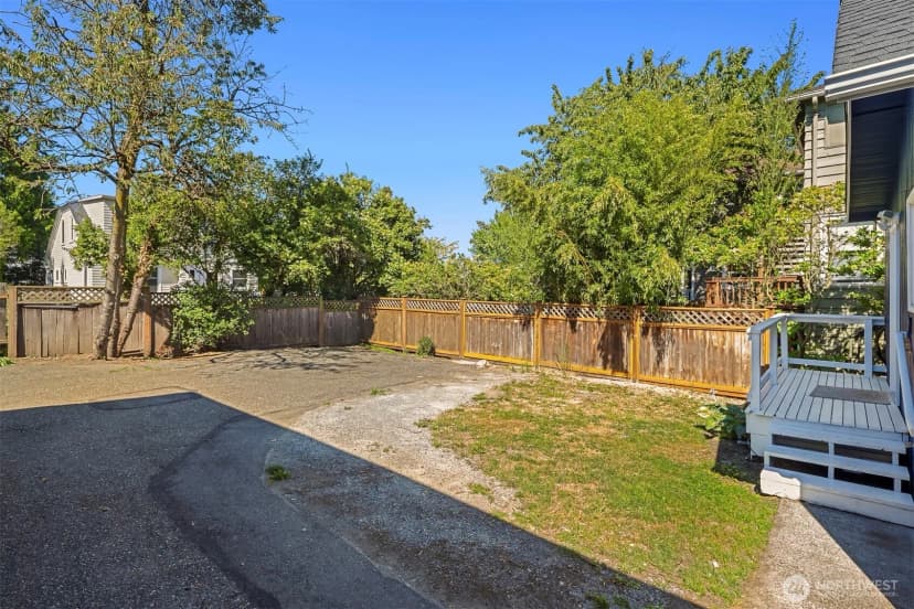 Property photo for 332 Ne 50th Street, Seattle photo 15
