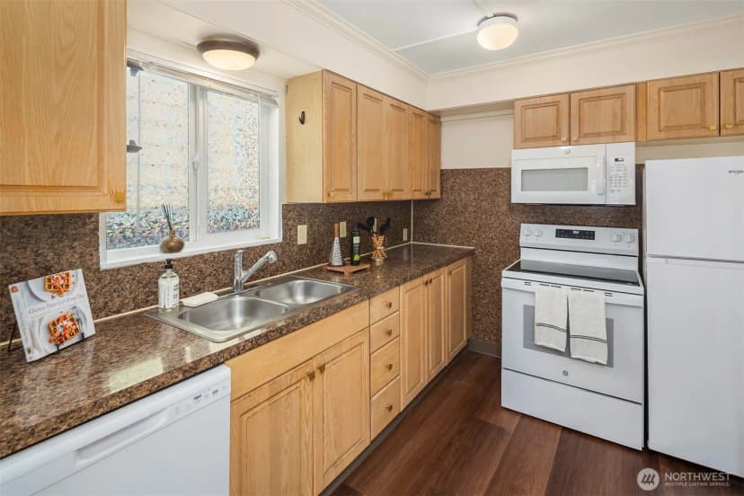 Property photo for 332 Ne 50th Street, Seattle photo 7