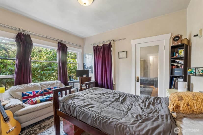 Property photo for 130 29th Avenue, Seattle photo 9