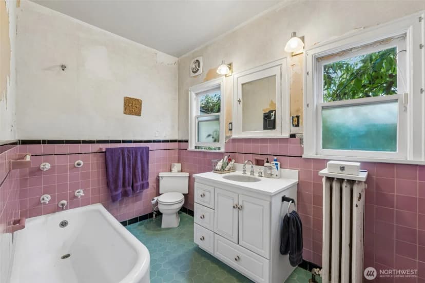 Property photo for 130 29th Avenue, Seattle photo 10