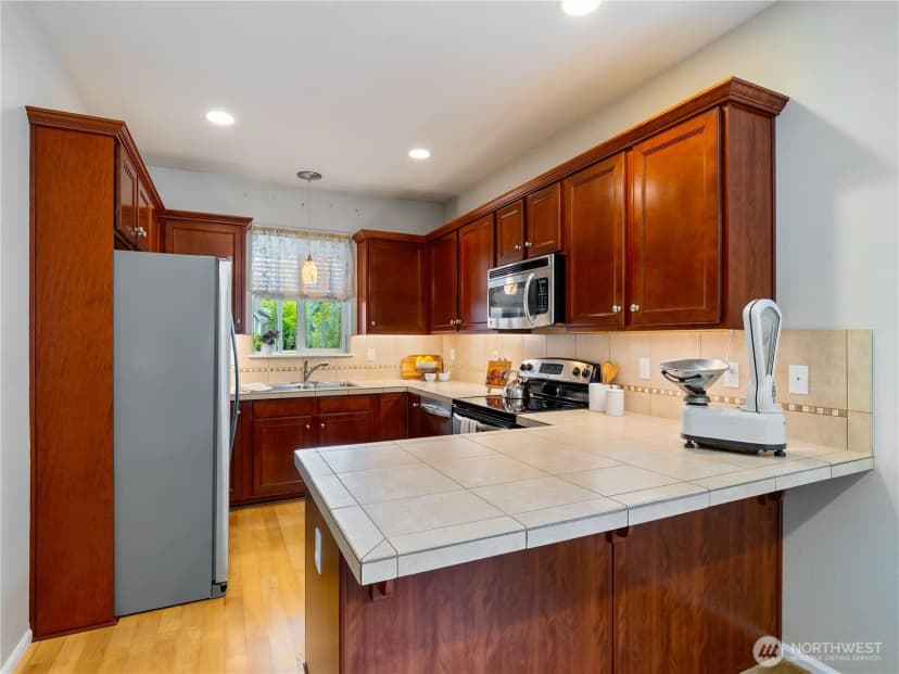 Property photo for 4678 Strathmore Circle Sw, Port Orchard photo 13