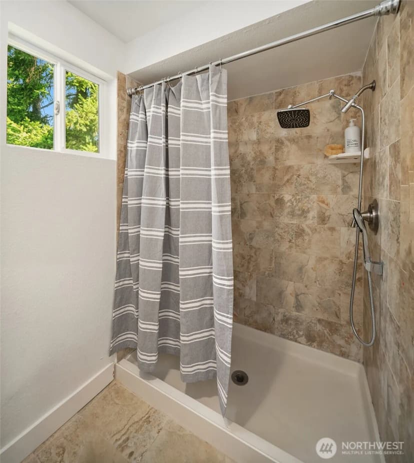 Property photo for 11517 Tyler Place Ne, Bainbridge Island photo 16