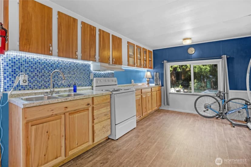 Property photo for 6405 Happy Hollow Road, Stanwood photo 11