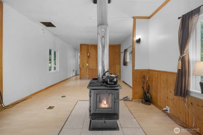 Property photo for 6405 Happy Hollow Road, Stanwood photo 16