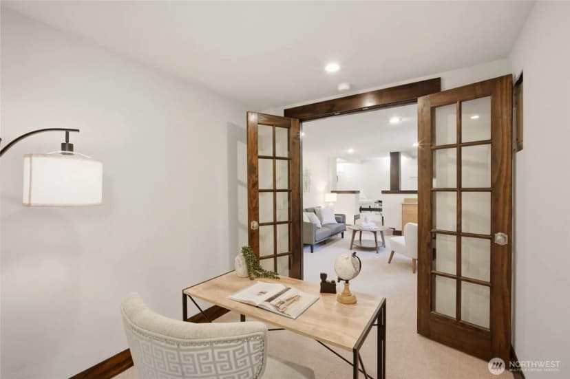 Property photo for 2716 Warren Avenue N, Seattle photo 31