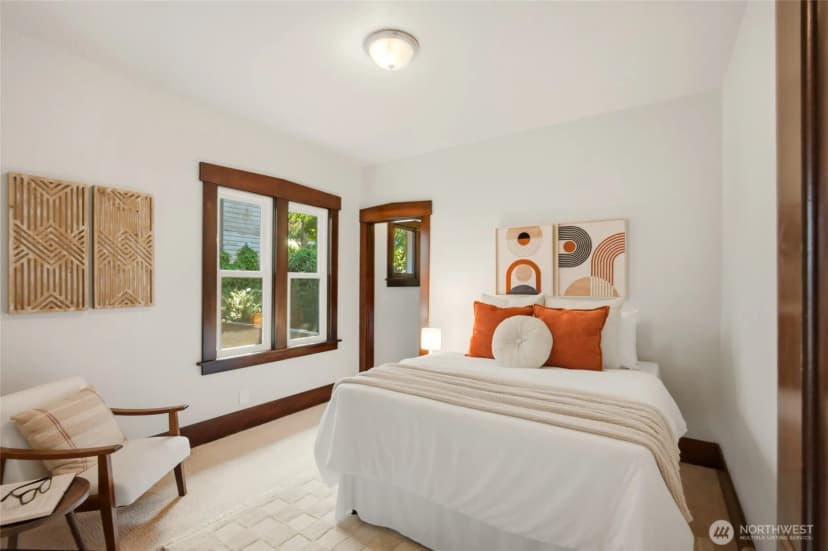 Property photo for 2716 Warren Avenue N, Seattle photo 16