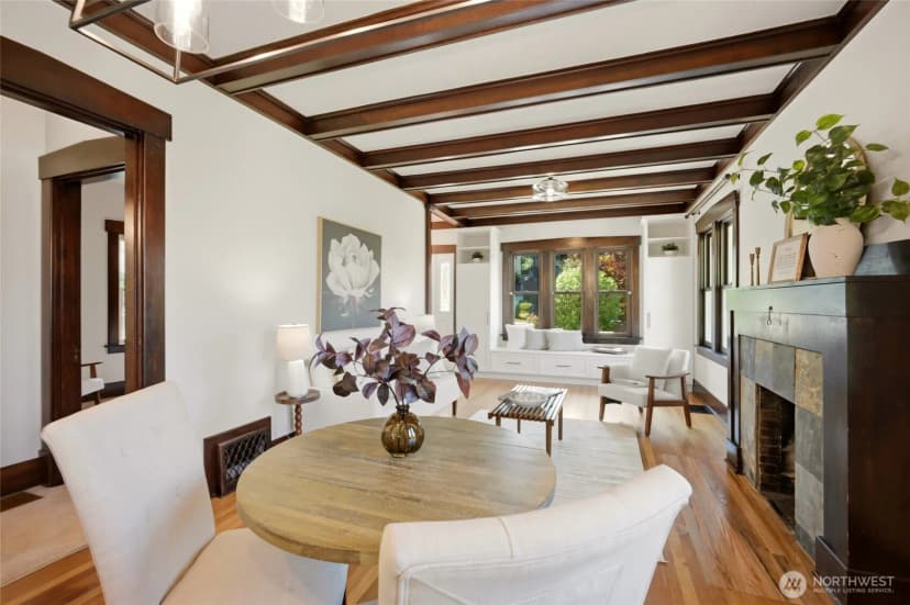 Property photo for 2716 Warren Avenue N, Seattle photo 11