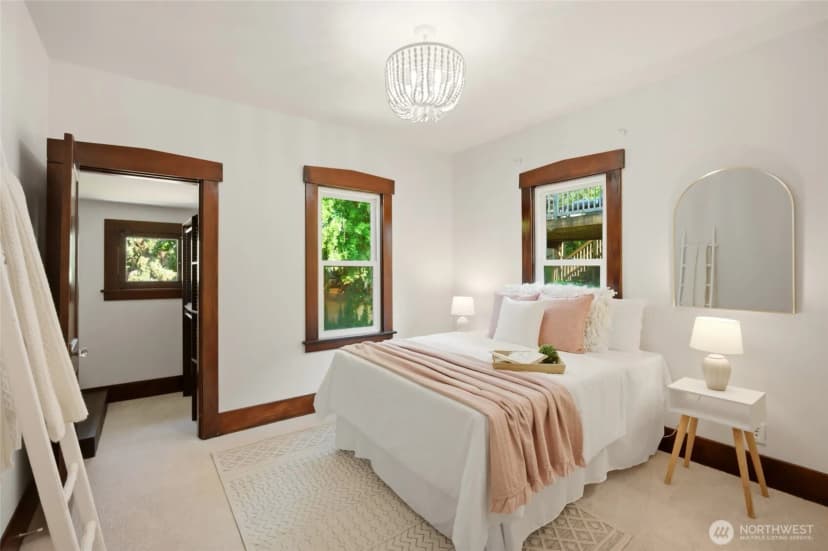 Property photo for 2716 Warren Avenue N, Seattle photo 19
