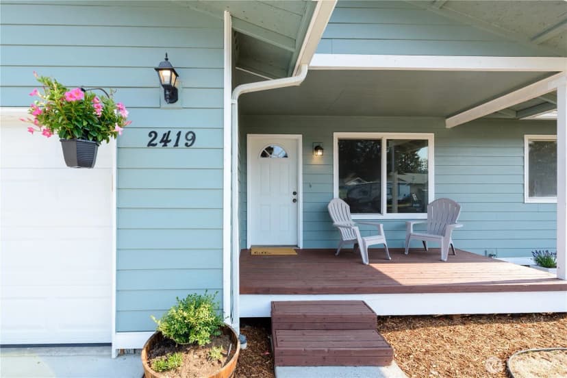 Property photo for 2419 Arbutus Ln, Port Angeles photo 3