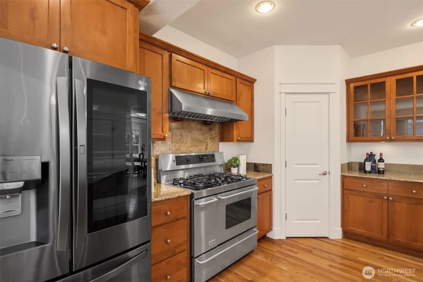 Property photo for 1315 Redmond Place Ne, Renton photo 13