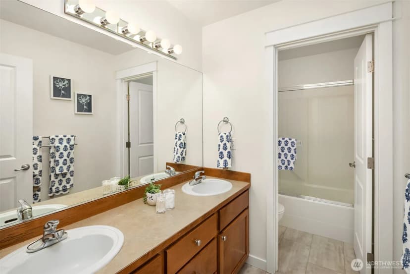 Property photo for 1315 Redmond Place Ne, Renton photo 31