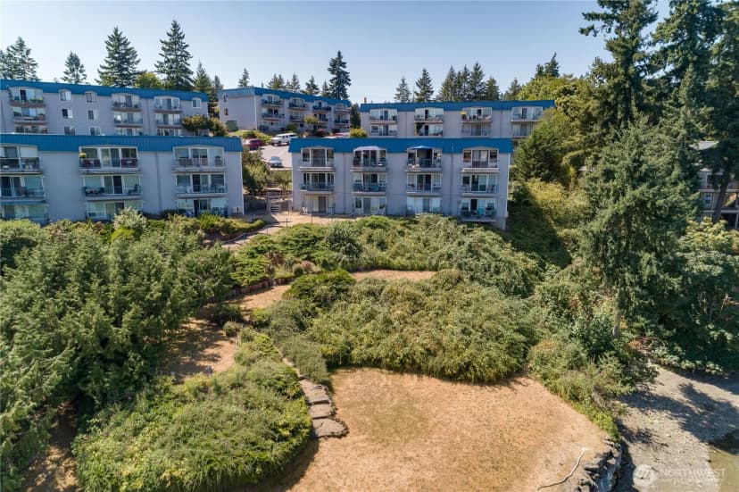 Property photo for 924 Shorewood Drive #c28, Bremerton photo 24