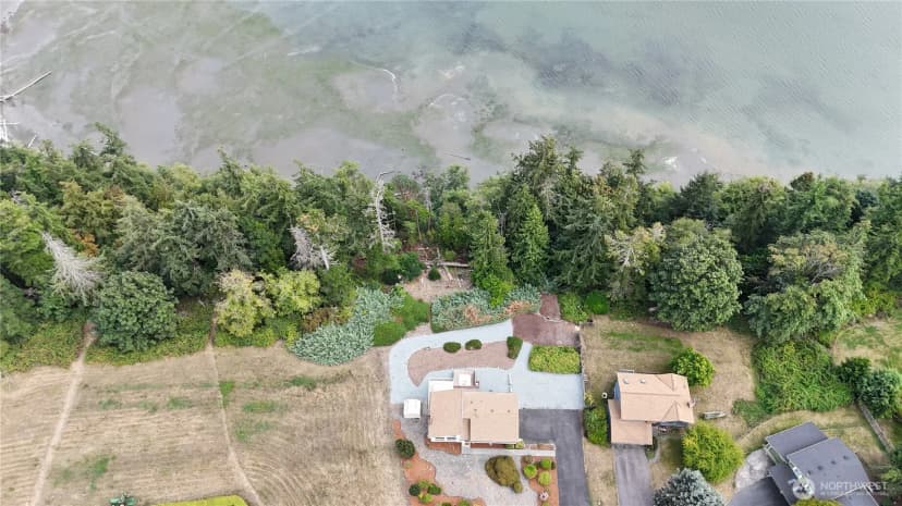 Property photo for 7565 Crescent Lane, Anacortes photo 36