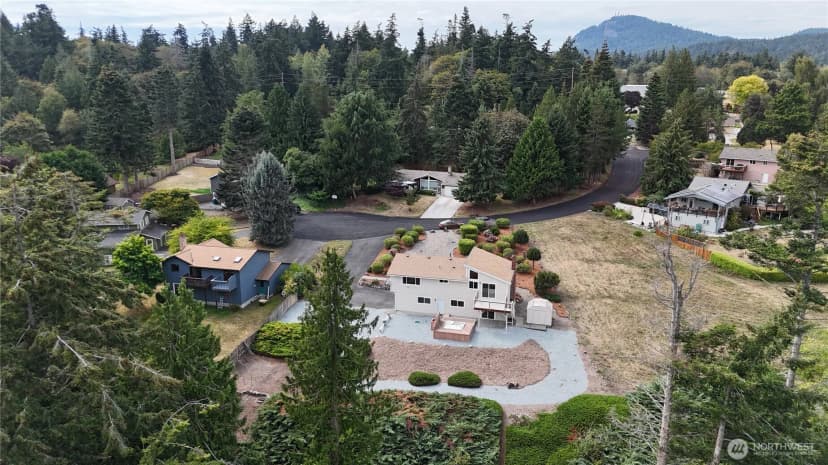 Property photo for 7565 Crescent Lane, Anacortes photo 38