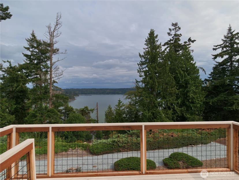 Property photo for 7565 Crescent Lane, Anacortes photo 10