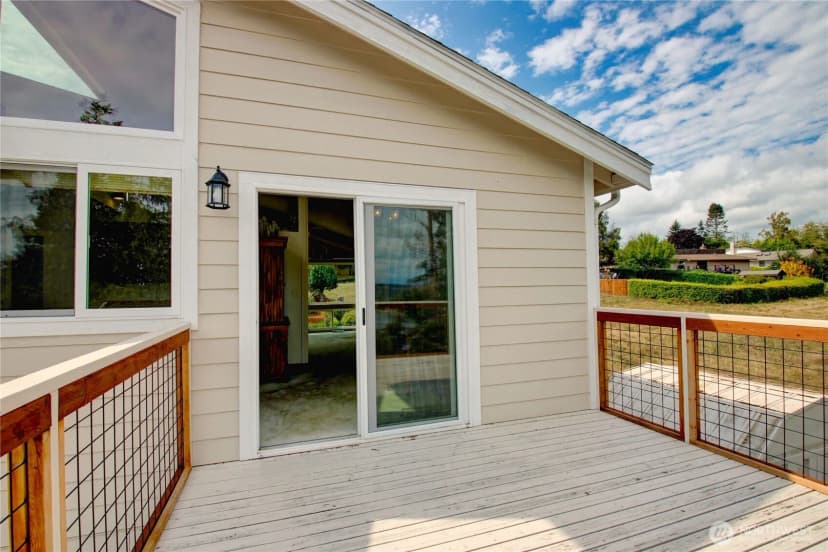 Property photo for 7565 Crescent Lane, Anacortes photo 31