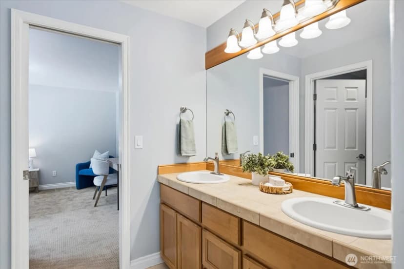 Property photo for 27225 Se 13th Place, Sammamish photo 28
