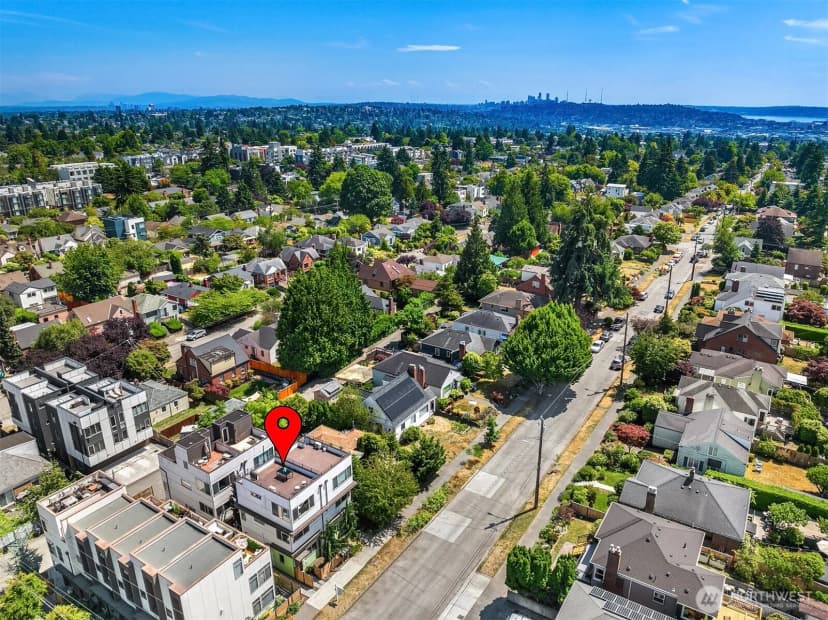 Property photo for 8356 19th Avenue Nw #b, Seattle photo 23