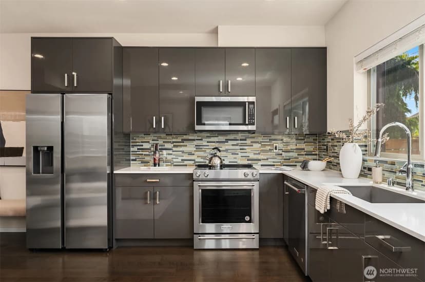 Property photo for 8356 19th Avenue Nw #b, Seattle photo 9