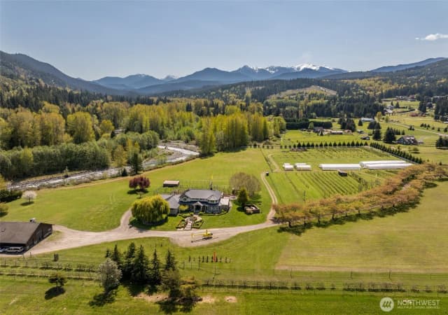 Property photo for 231 River Run Road, Sequim photo 2
