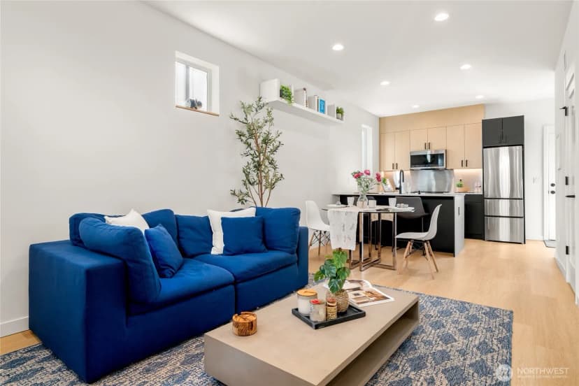 Property photo for 10354 Wallingford Ave N #b, Seattle photo 9