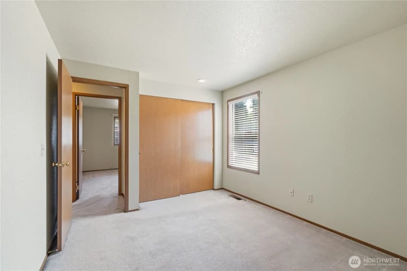 Property photo for 22847 103rd Avenue Se, Kent photo 25