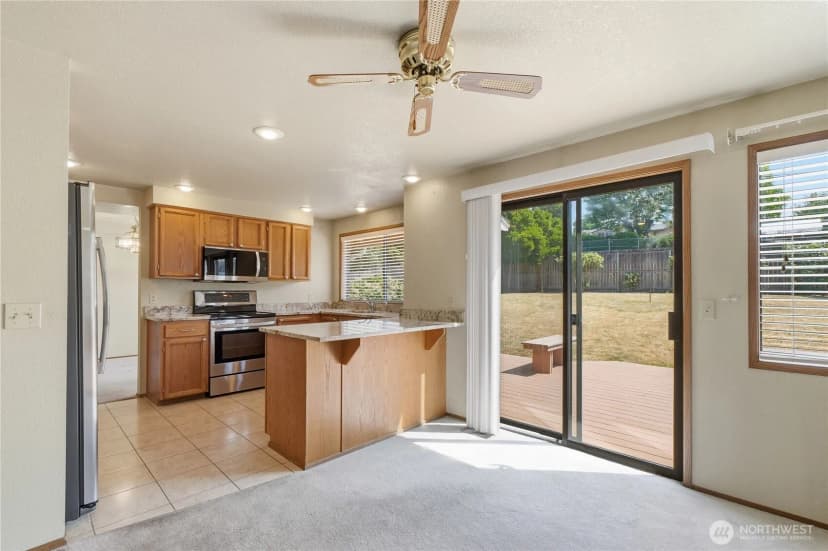 Property photo for 22847 103rd Avenue Se, Kent photo 14