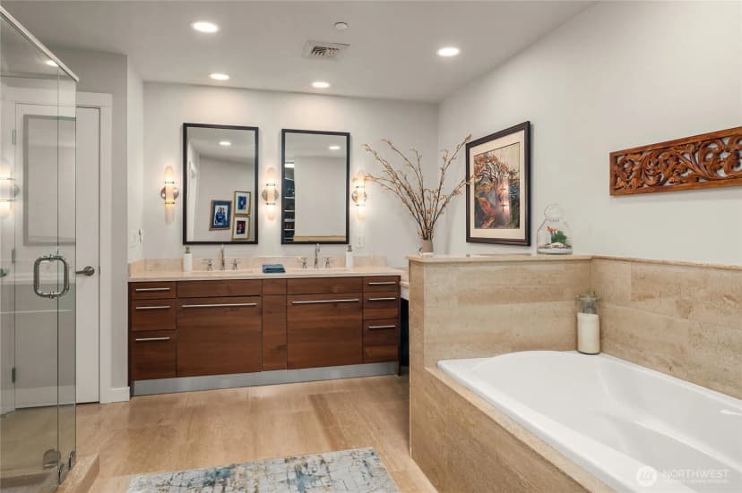 Property photo for 631 Market St W #202, Kirkland photo 17